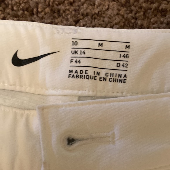 NIKE WOMEN’S GOLF PANTS. WHITE. NWT. HAS STRETCH. 5 POCKETS. SIZE 10. CLASSY! - Picture 2 of 10